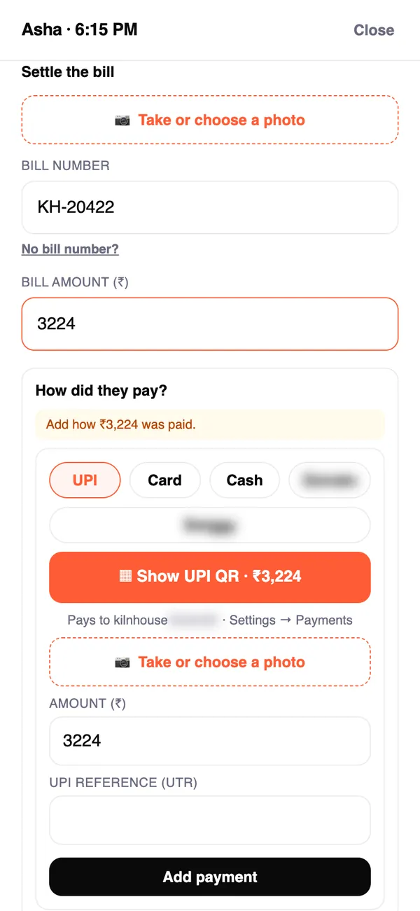 Settling Asha's table: bill KH-20422 for ₹3,224, paid by UPI, with a button to show the UPI QR for ₹3,224 and a photo of the payment to add.